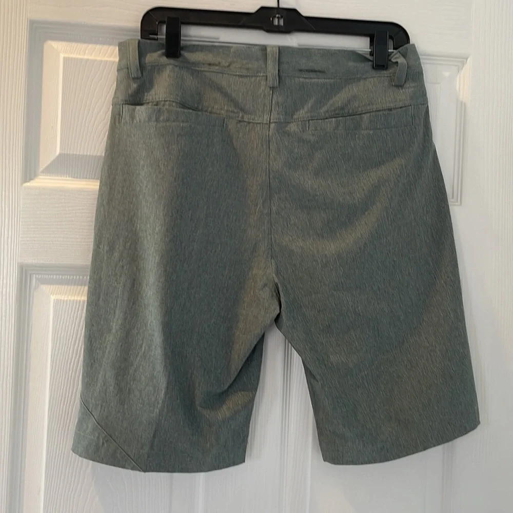 Greg Norman Shorts - Picture 3 of 3